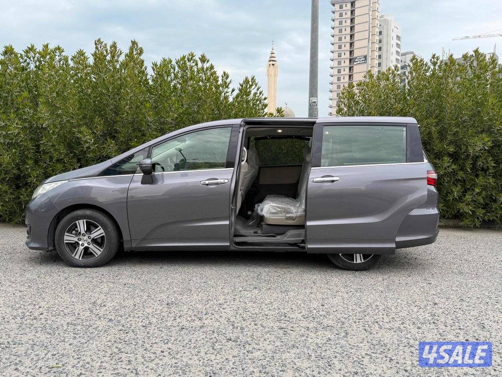 للبيع هوندا أوديسي عائليه موديل 2016 بحاله جيده10