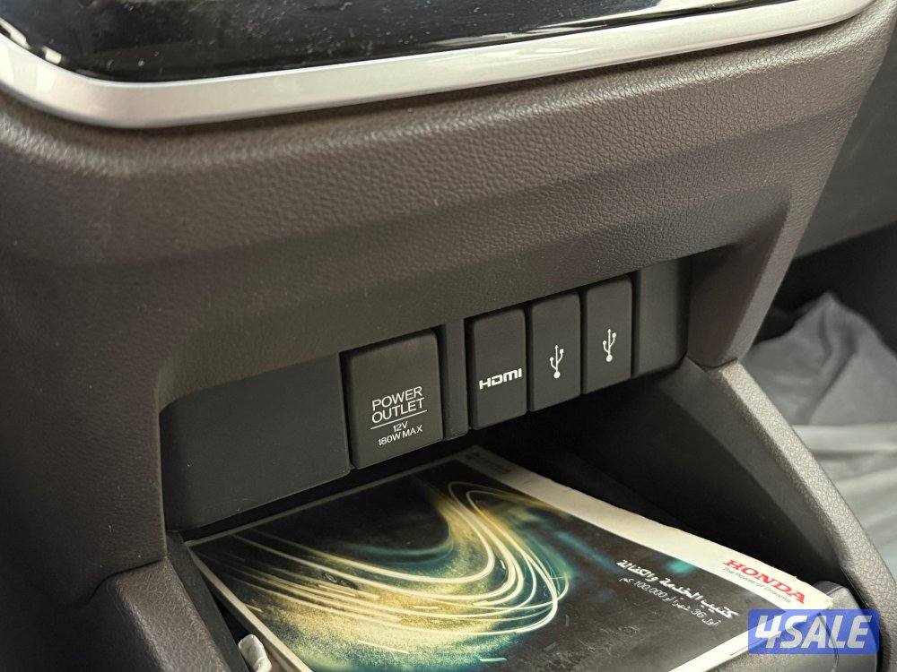 للبيع هوندا أوديسي عائليه موديل 2016 بحاله جيده14