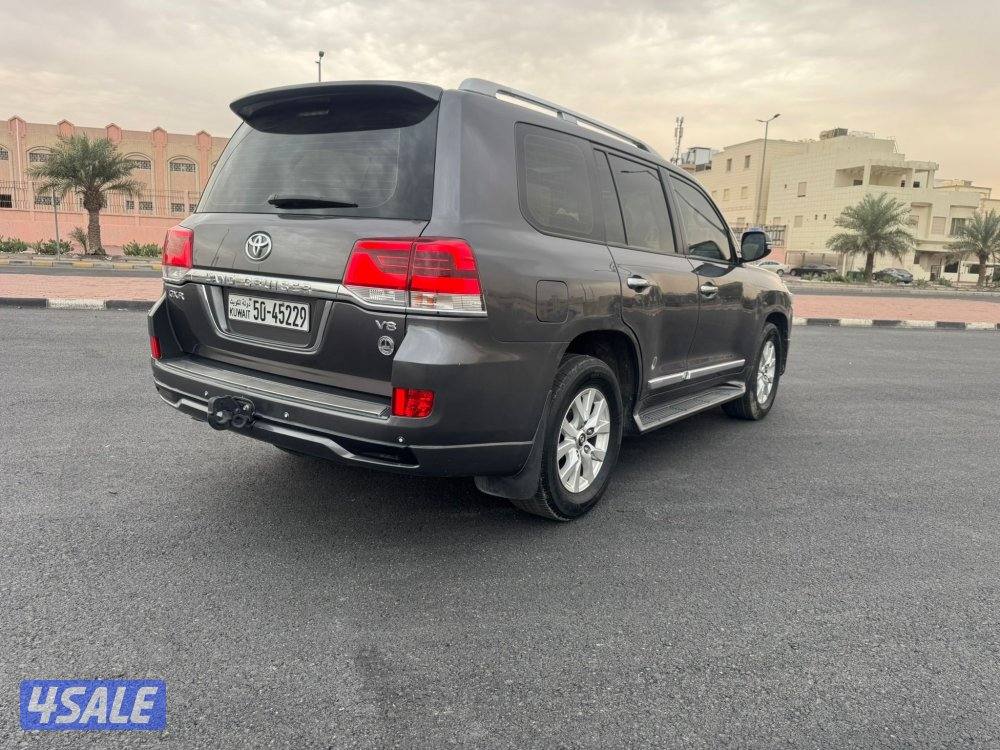 الاتصال للجادين فقط4