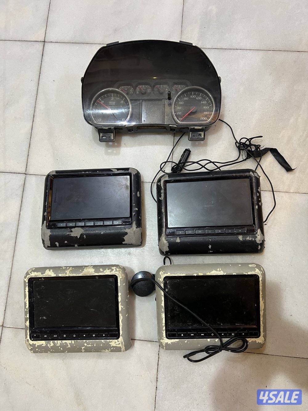 للبيع اصطابات خلفي امامي مع شبك GM + شاشات خلفي تركب على كل الجيبات1