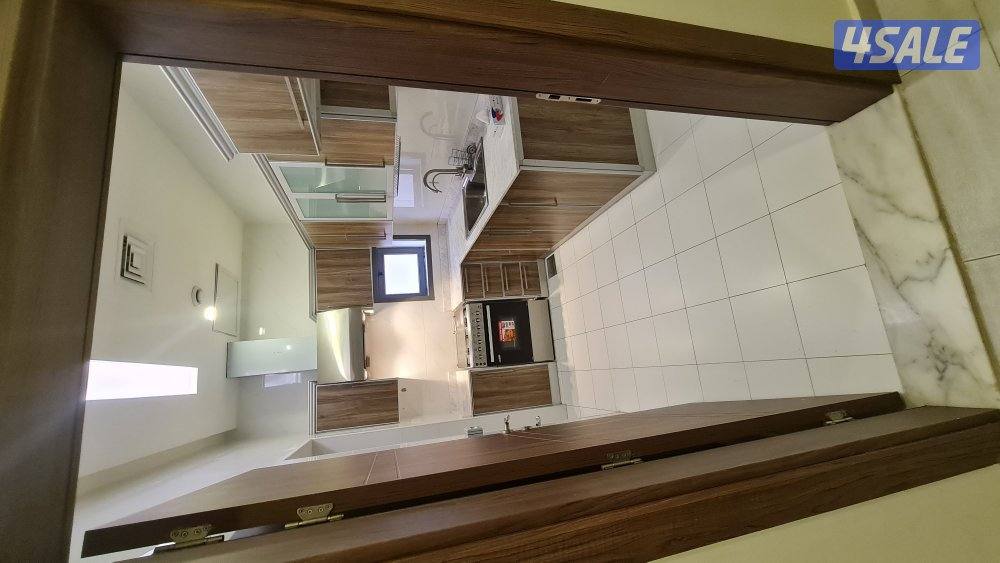 للايجار شقة بمنطقة غرب عبدالله المبارك2