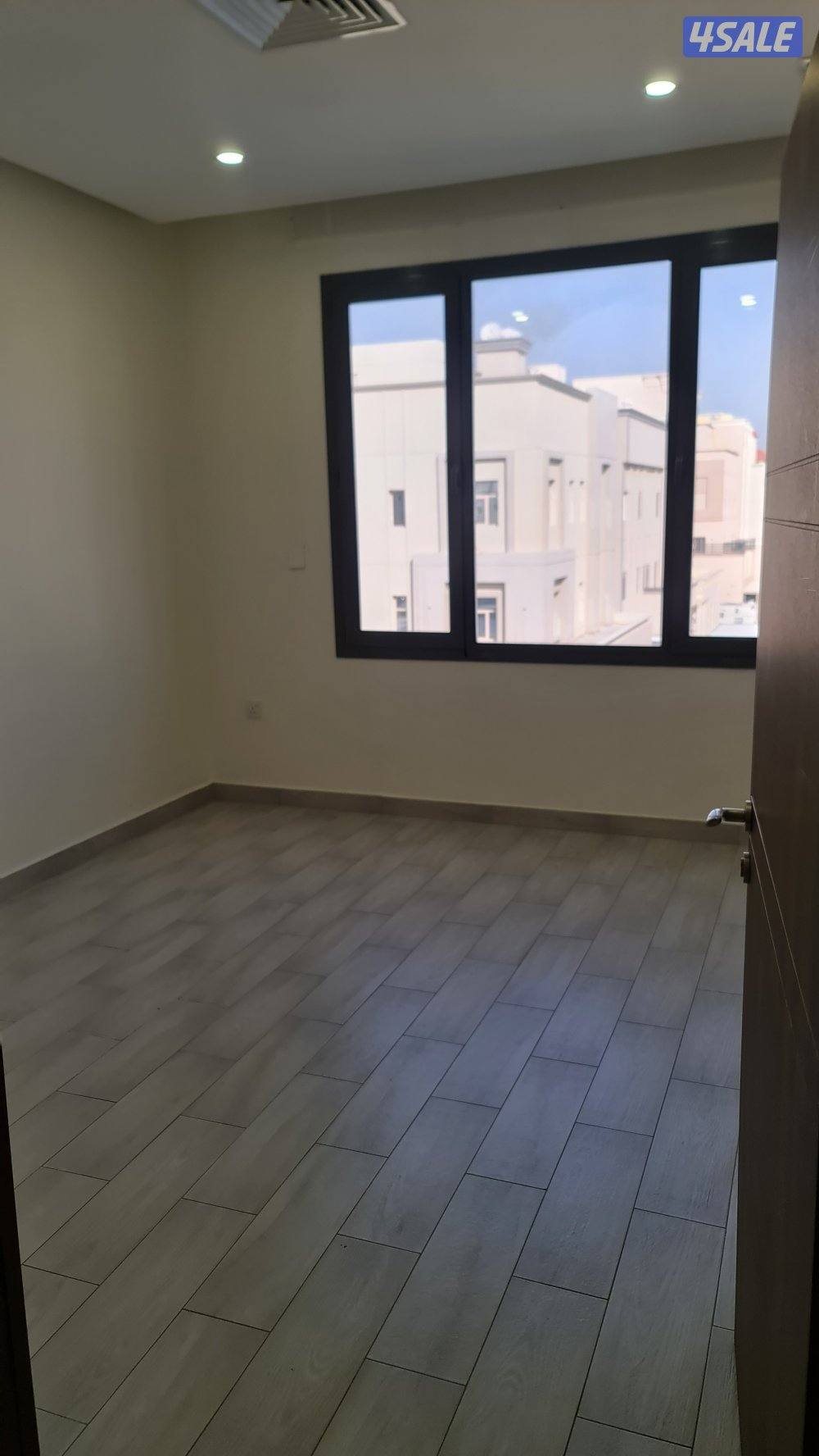 للايجار شقة بمنطقة غرب عبدالله المبارك5