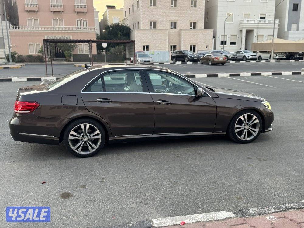 مرسيدس E300 وارد البشر1