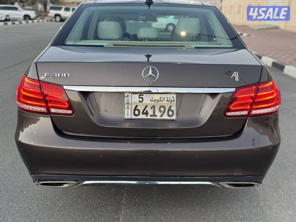 مرسيدس E300 وارد البشر7