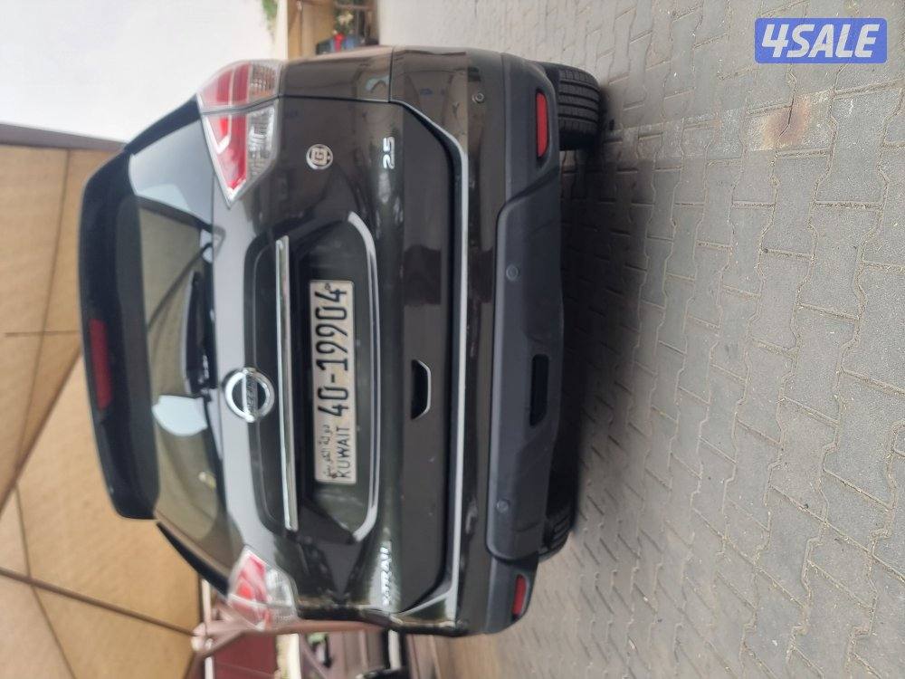 للبيع  نيسان اكس تريل موديل ٢٠١٥ شرط الفحص جير مكينه و شاصي3