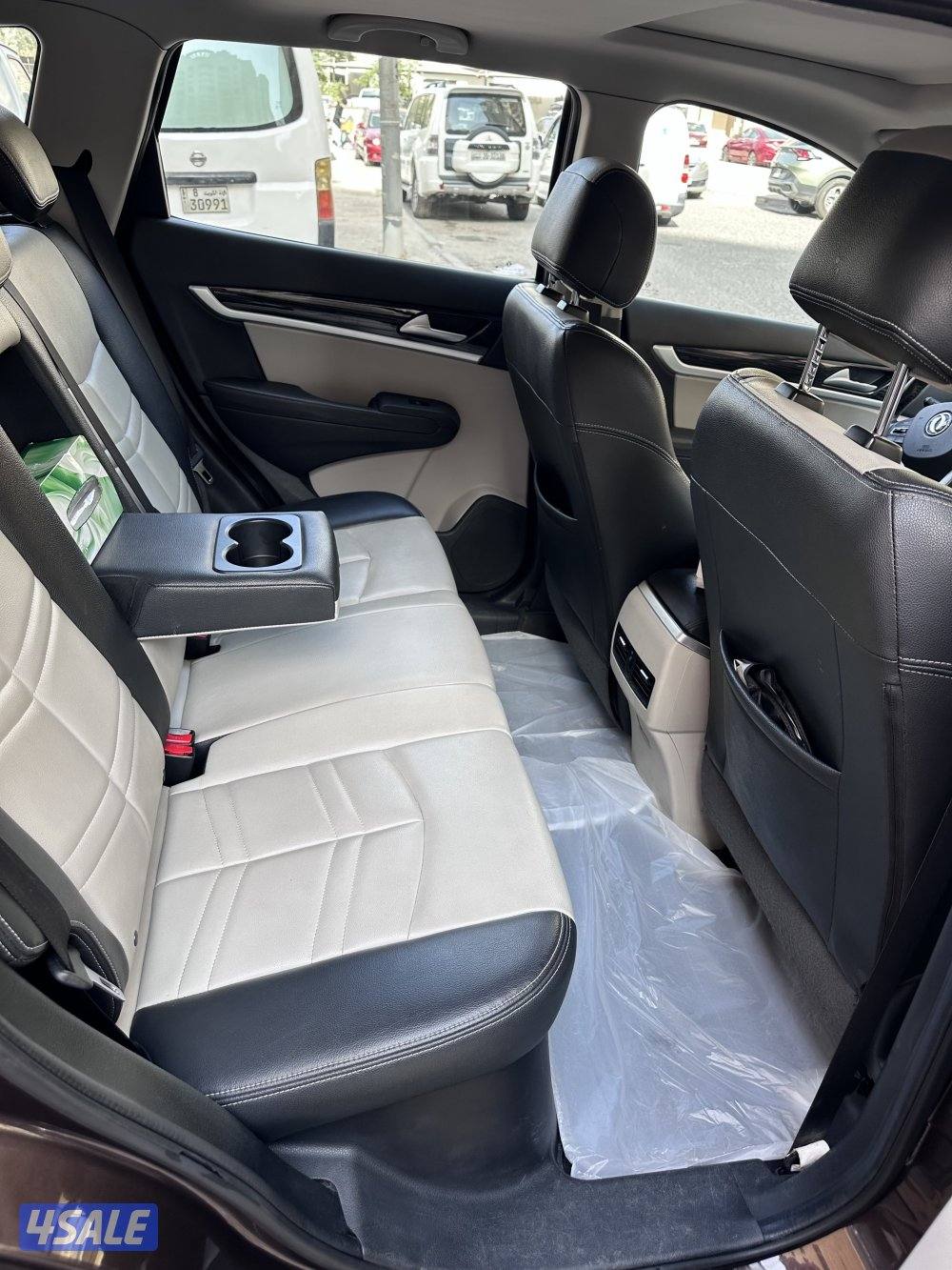 سيارة DFM AX7 2019  عداد  107500. بحالة ممتازة للبيع شرط الفحص7