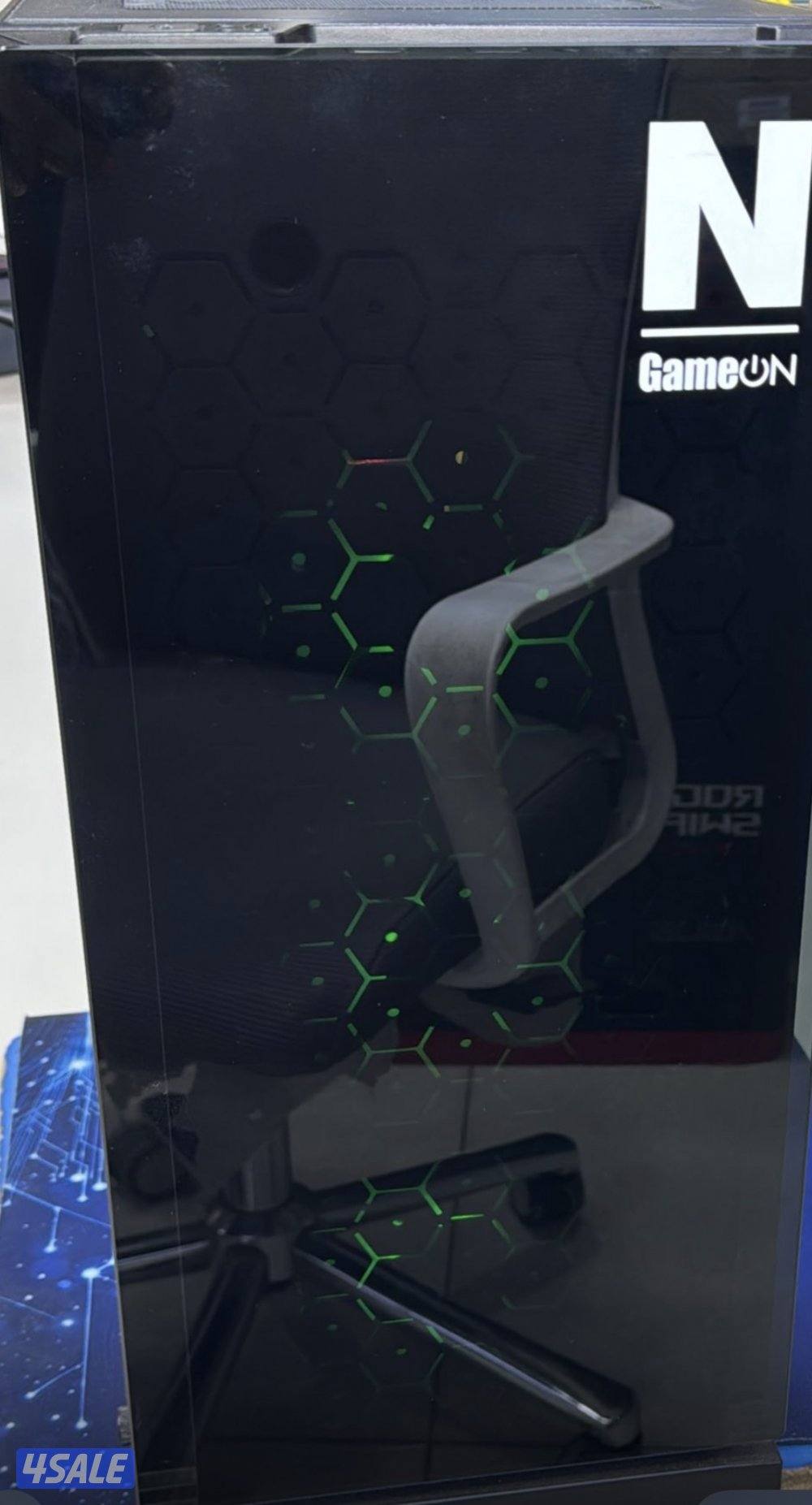 كمبيوتر للالعاب مع شاشة2