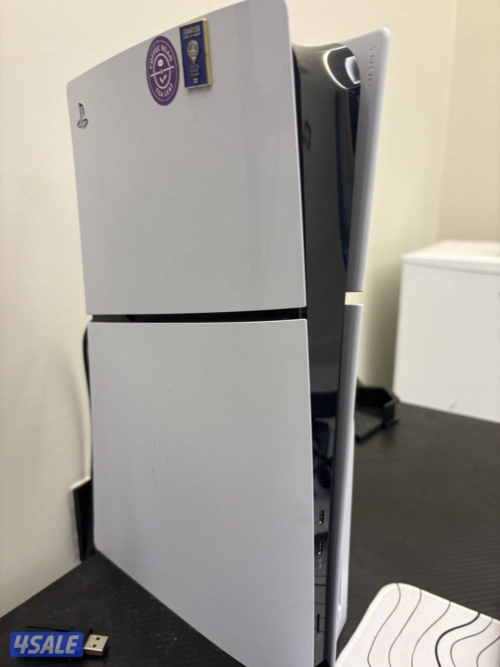 سوني فايف مستعملة اسلم مع كرتون واير يده2