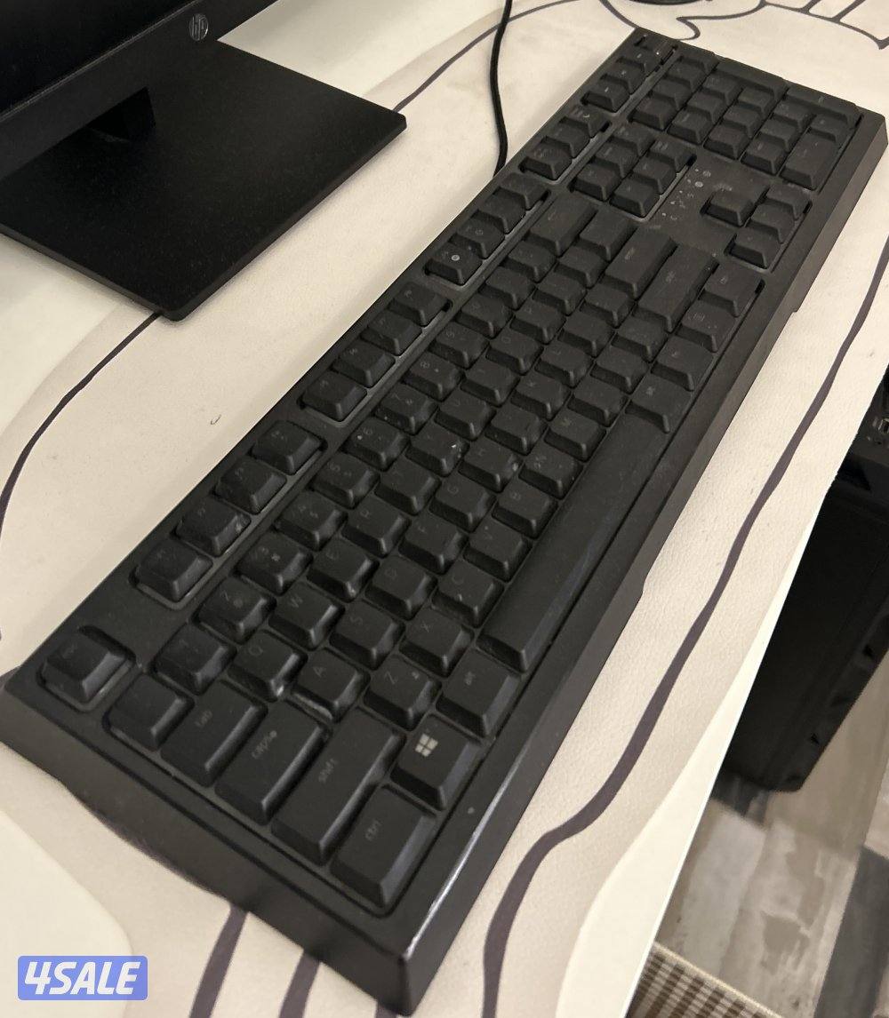 HP Monitor + Keyboard for Sale للبيع شاشة HP مع كيبورد4