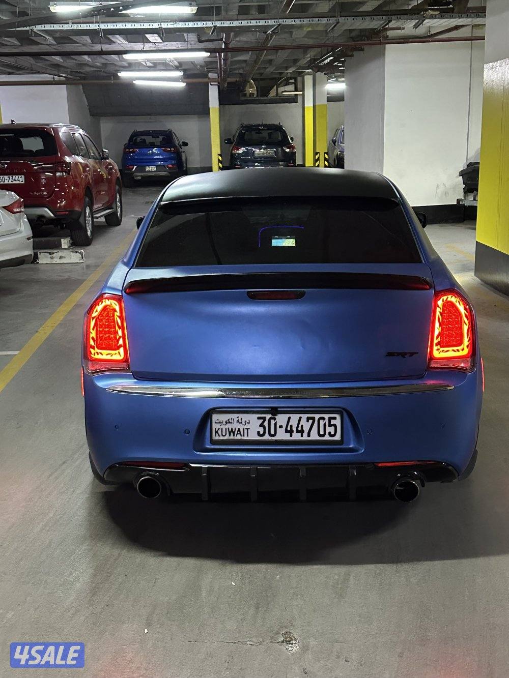 للبيع كرايسلر 8 سلندرمحول بلكامل SRT8 بحاله الوكاله بيمه جديد سنه7