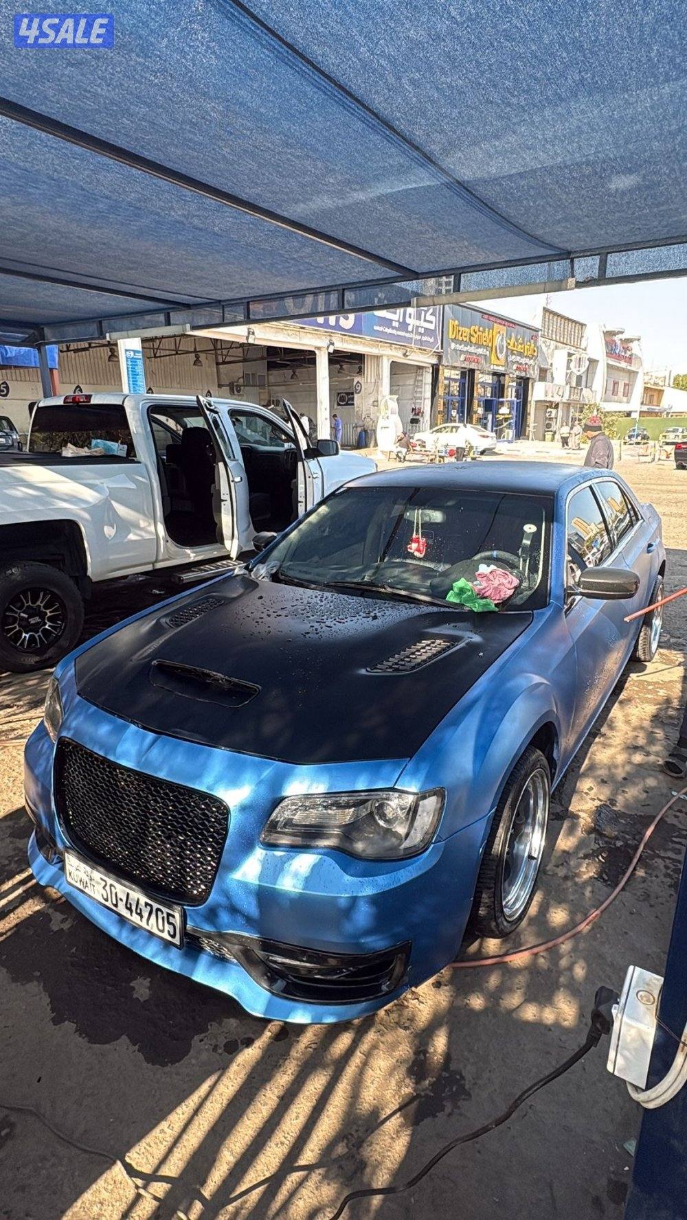 للبيع كرايسلر 8 سلندرمحول بلكامل SRT8 بحاله الوكاله بيمه جديد سنه14