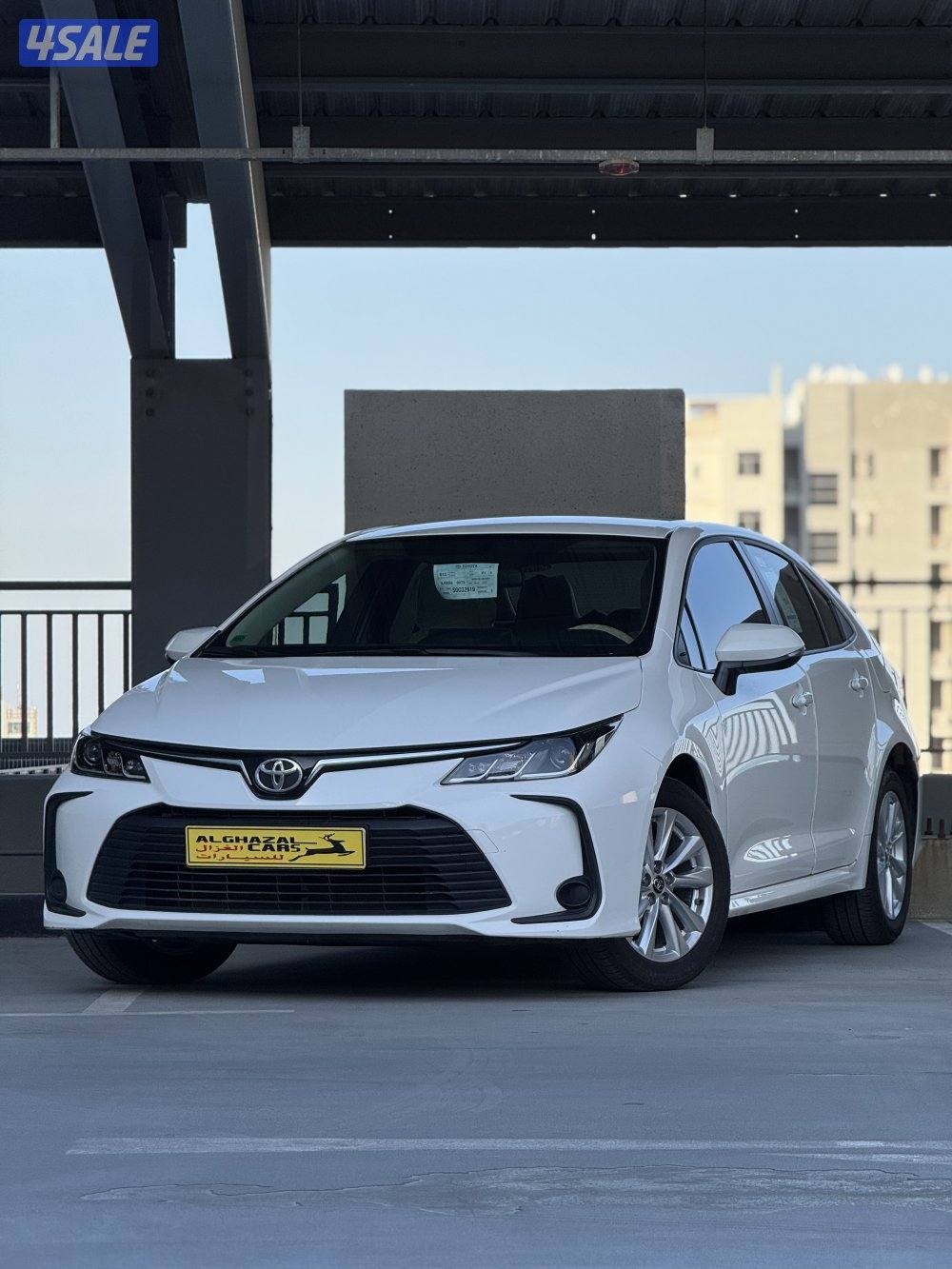 Corolla 2.0 XLI / 2025 / 10 km0