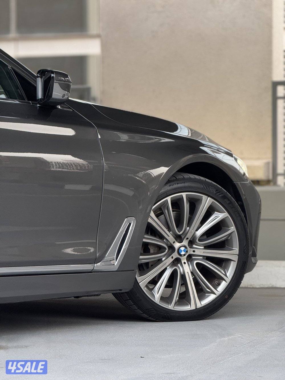 740LI / 2018 / 91 km / صبغ الوكالة9