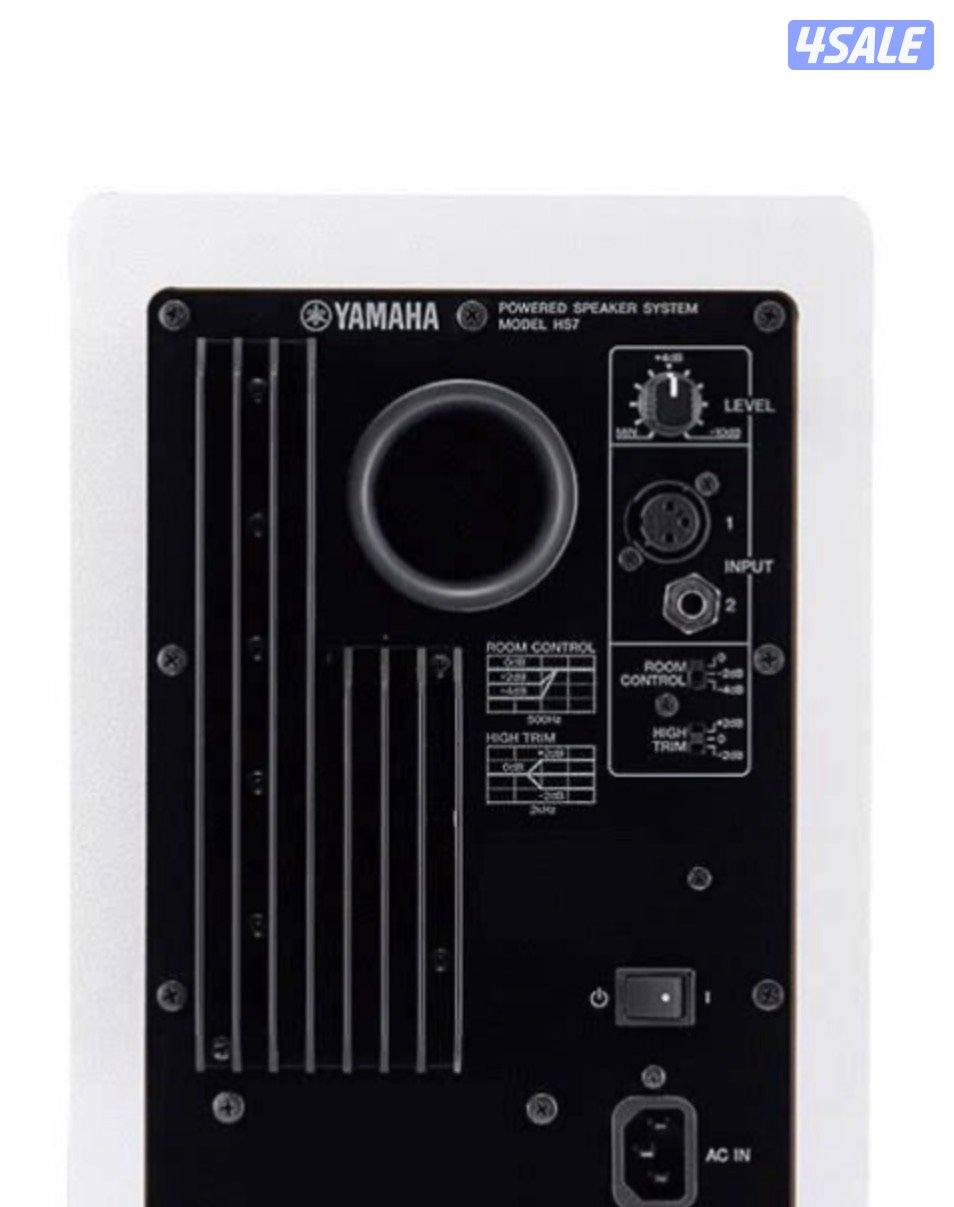 للبيع سماعات ياماها العدد 2 نظيفه جدا2