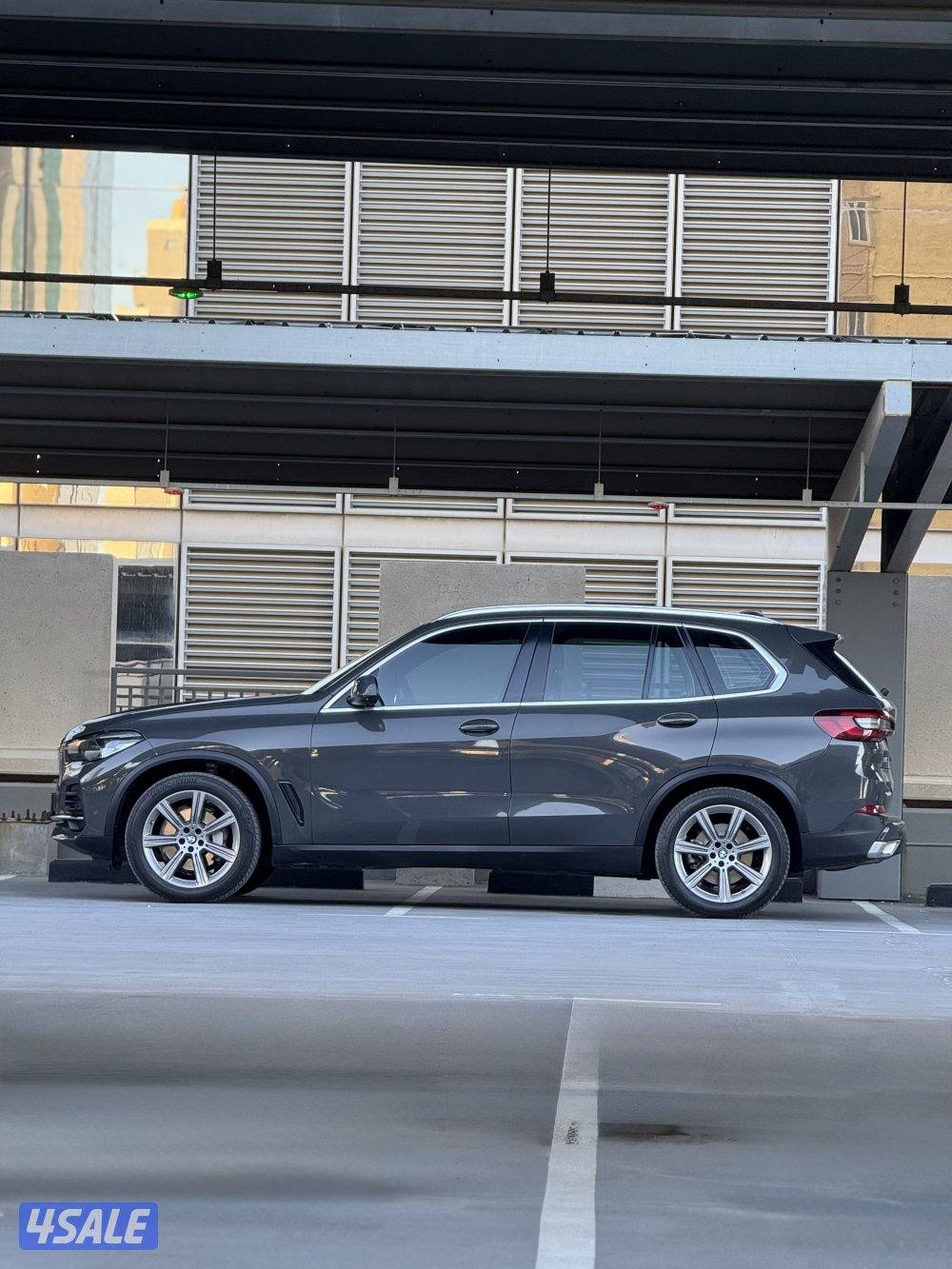 X5 Individual interior / 2023 / 30 km / كفالة وسيرفس 5 سنوات2