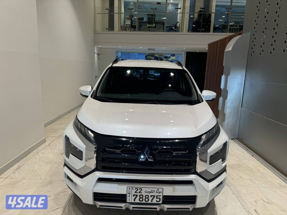Mitsubishi xpander cross0