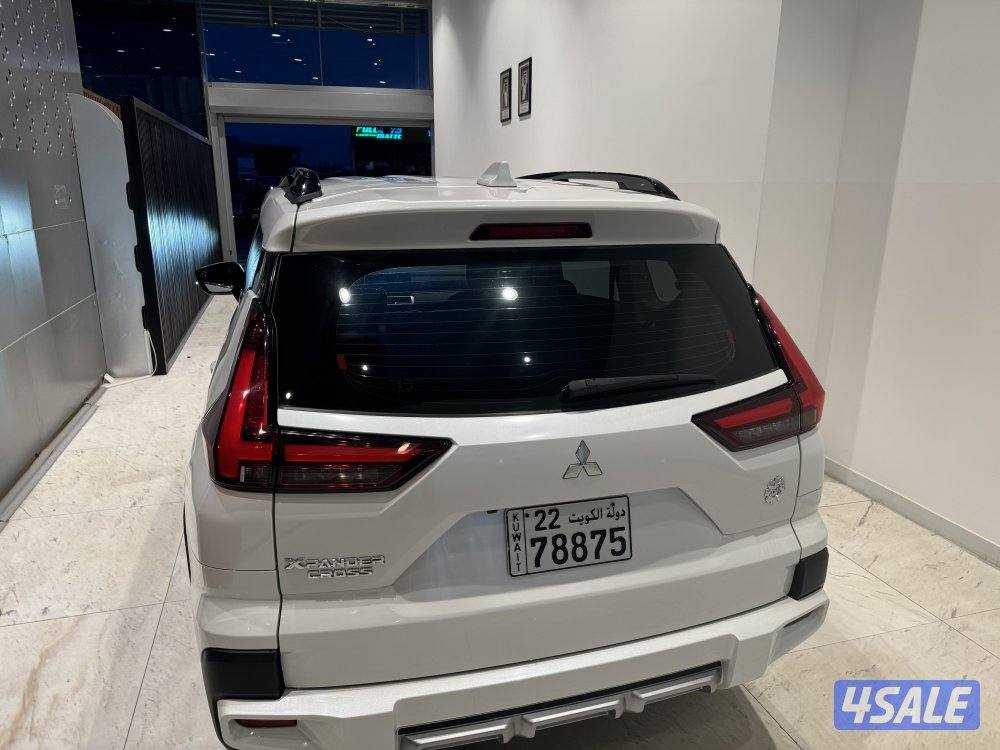 Mitsubishi xpander cross4
