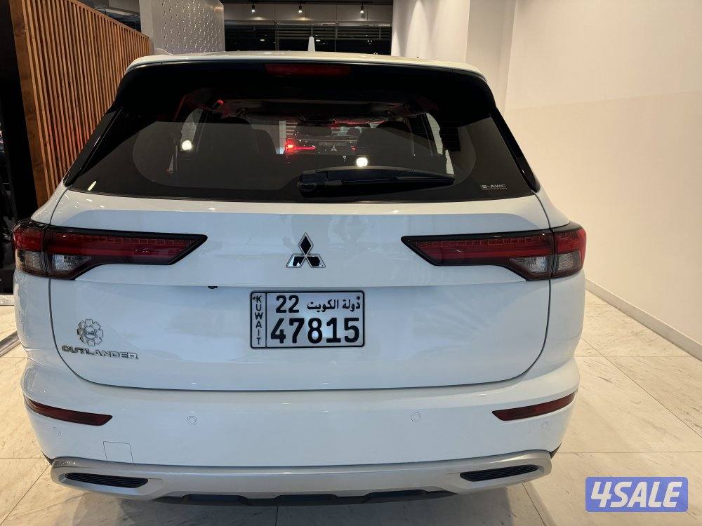 Mitsubishi Outlander2