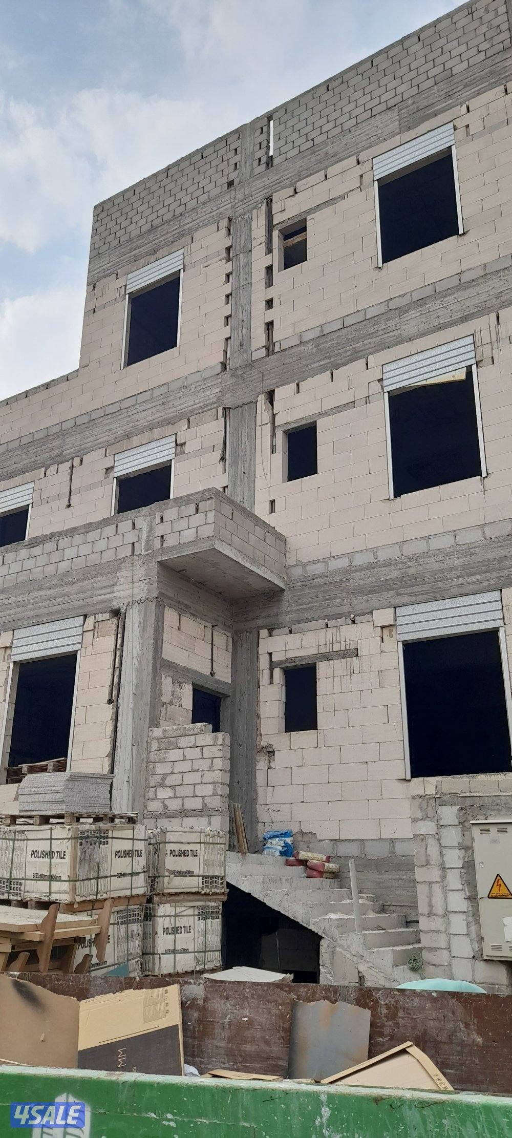 المیونیم شتر و باب ۔و شبابیک5