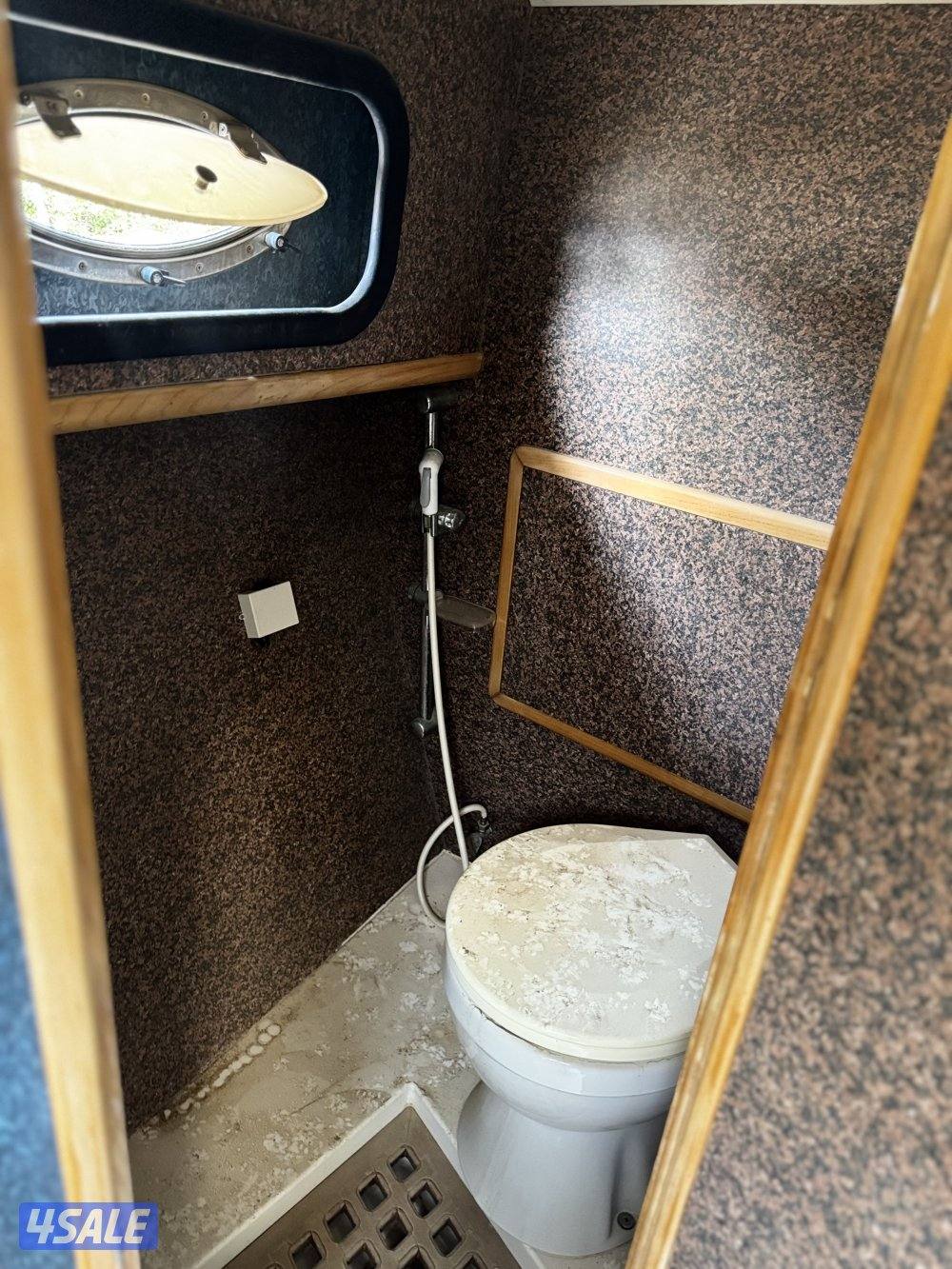 للبيع مني يخت دبي مرين 30 قدم9