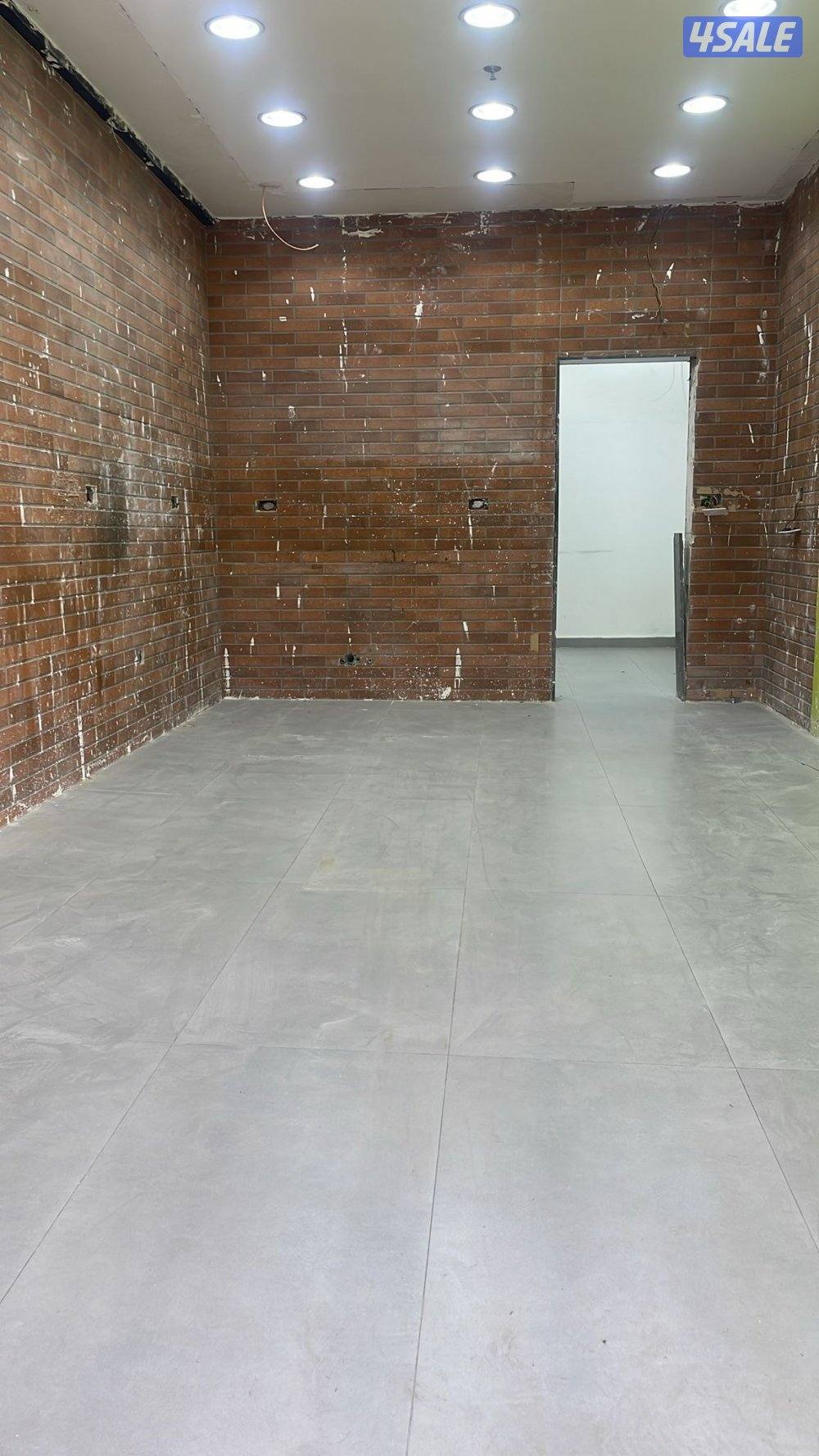 للإيجار محل بخيطان علي طريق المطار مباشر مساحة 40 م يصلح للي نشاط0