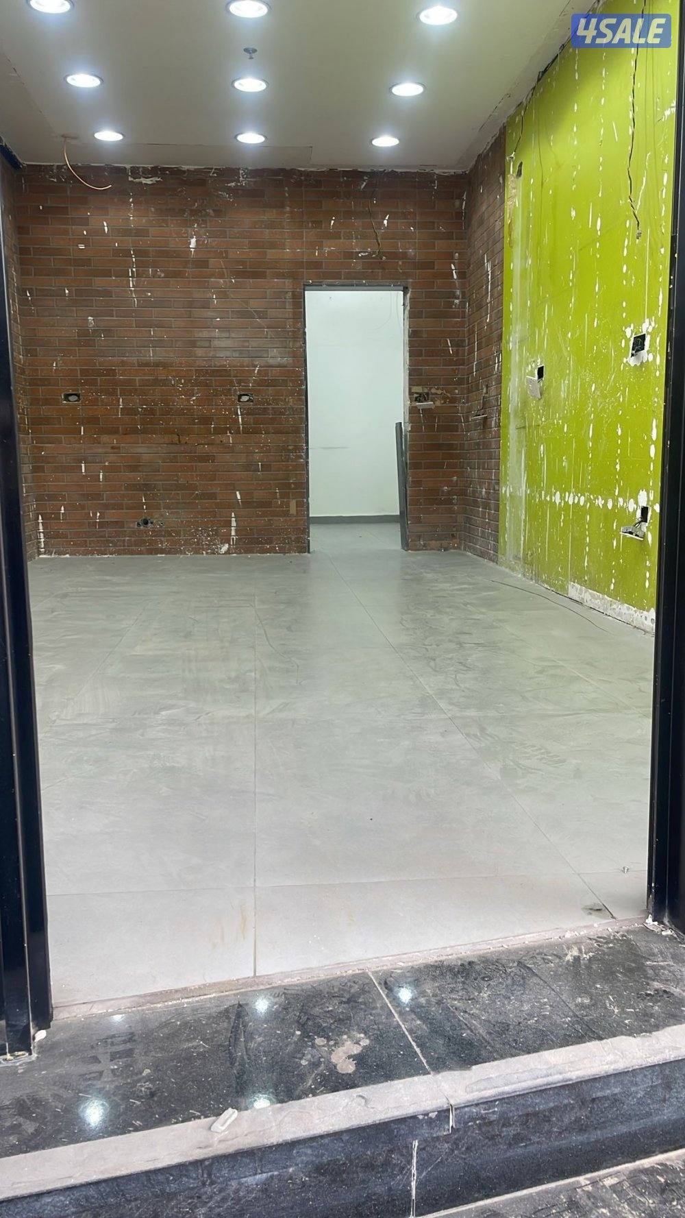 للإيجار محل بخيطان علي طريق المطار مباشر مساحة 40 م يصلح للي نشاط4