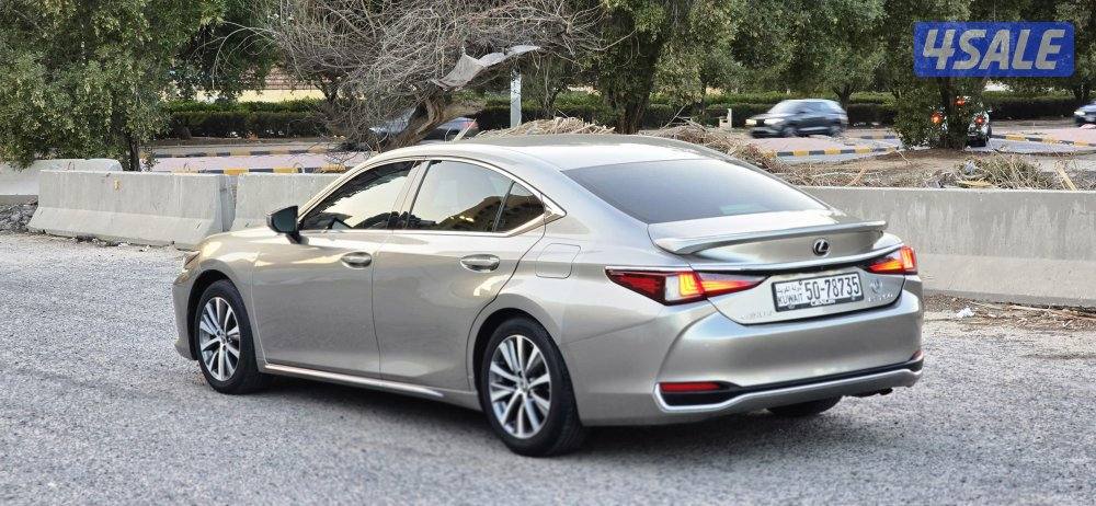 بيعه سريعه لكزس ES250 ماشي 90 وارد الوكاله1