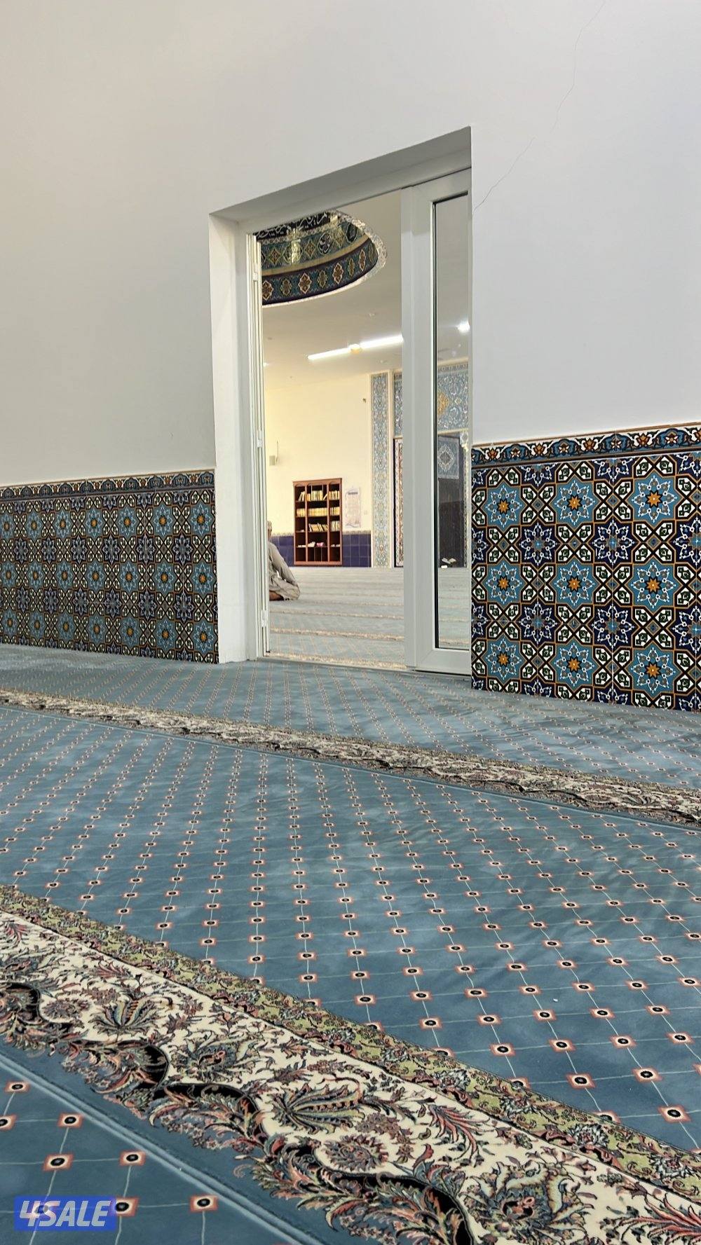 ‏البيع برادو موديل 22 لون فضي كامل مواصفات عداد 46 شرط الفحص1