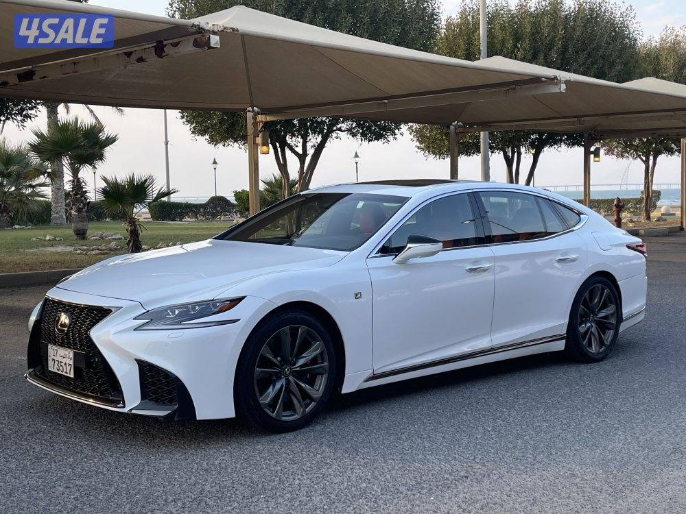 لكزس LS 50011
