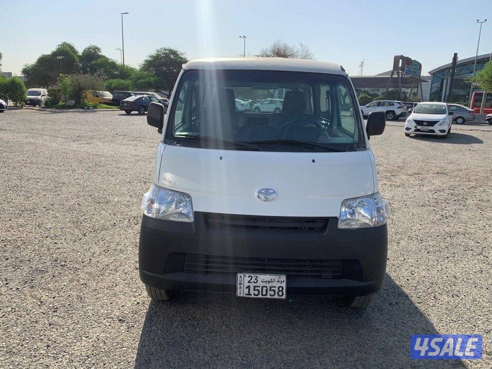 للبيع باص تايوتا مقفل كير اتوماتك طراز 20240