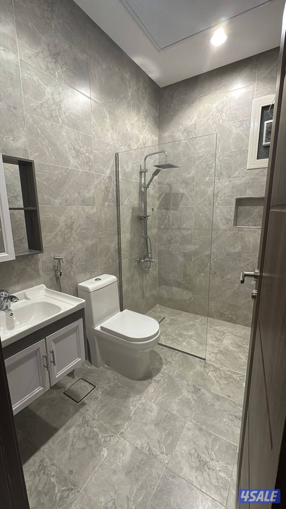 شقه بخيطان الجديده من المالك .0