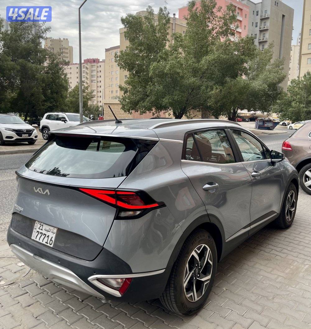 لهواة النوادر كيا سبورتاج 2023 عداد 30 الف فقط صبغ الوكالة بالكامل4