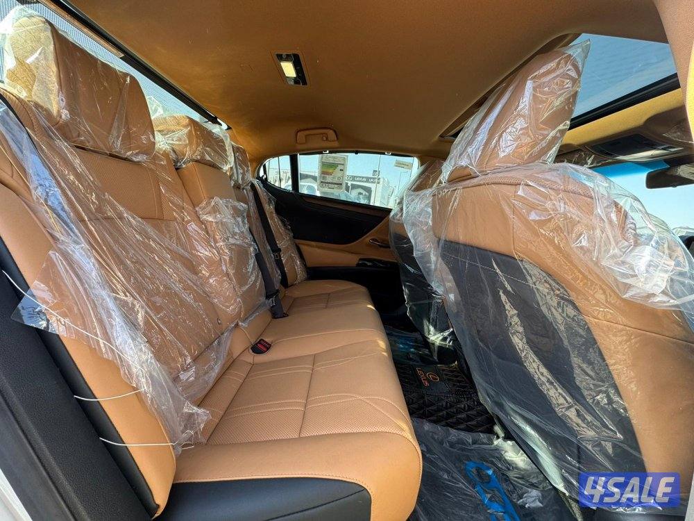 لكزس ES350 موديل 2023 ماشى 5000 k.m  وارد الساير4