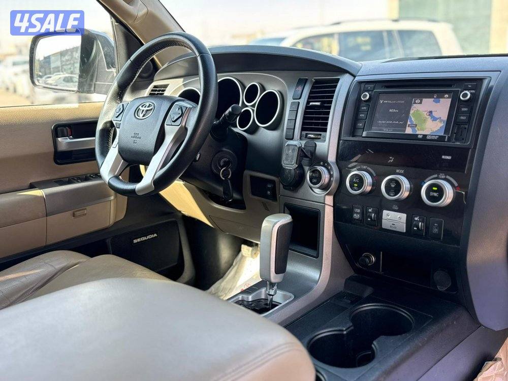 تويوتا سيكويا SR5.V8-5.7L  موديل 2016 ماشى 198.000 k.m7
