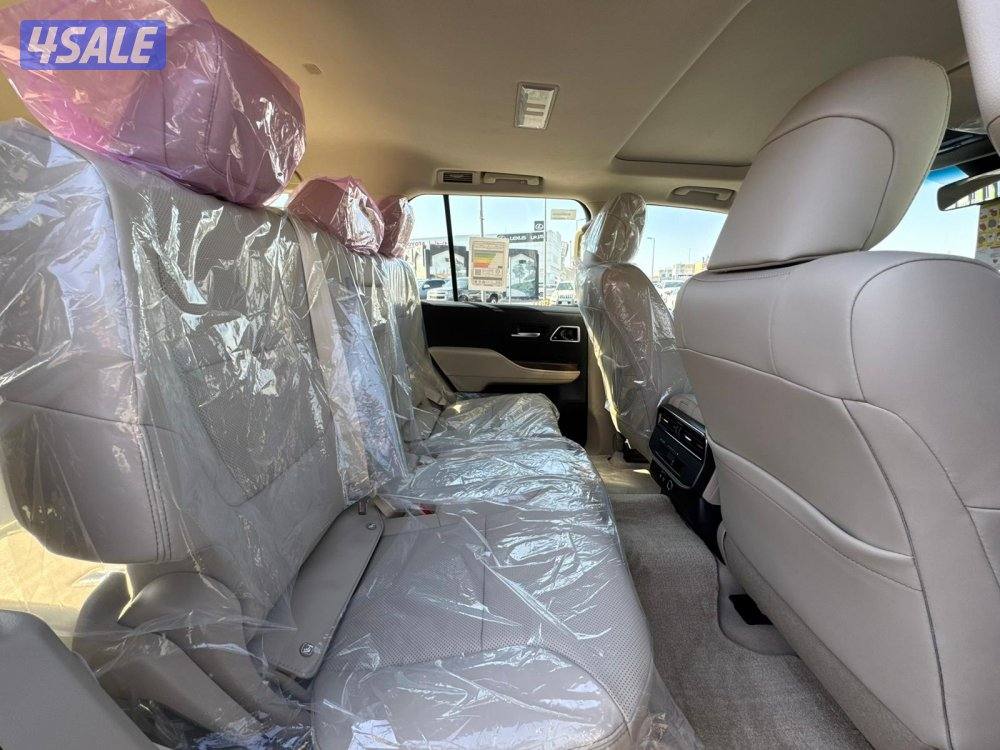 تويوتا لاند كروزر GX.R AEROs twinturbo .V6 موديل 2026 اصفار4