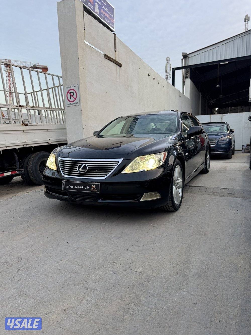 لكزس LS460L (عداد 144 الف )9