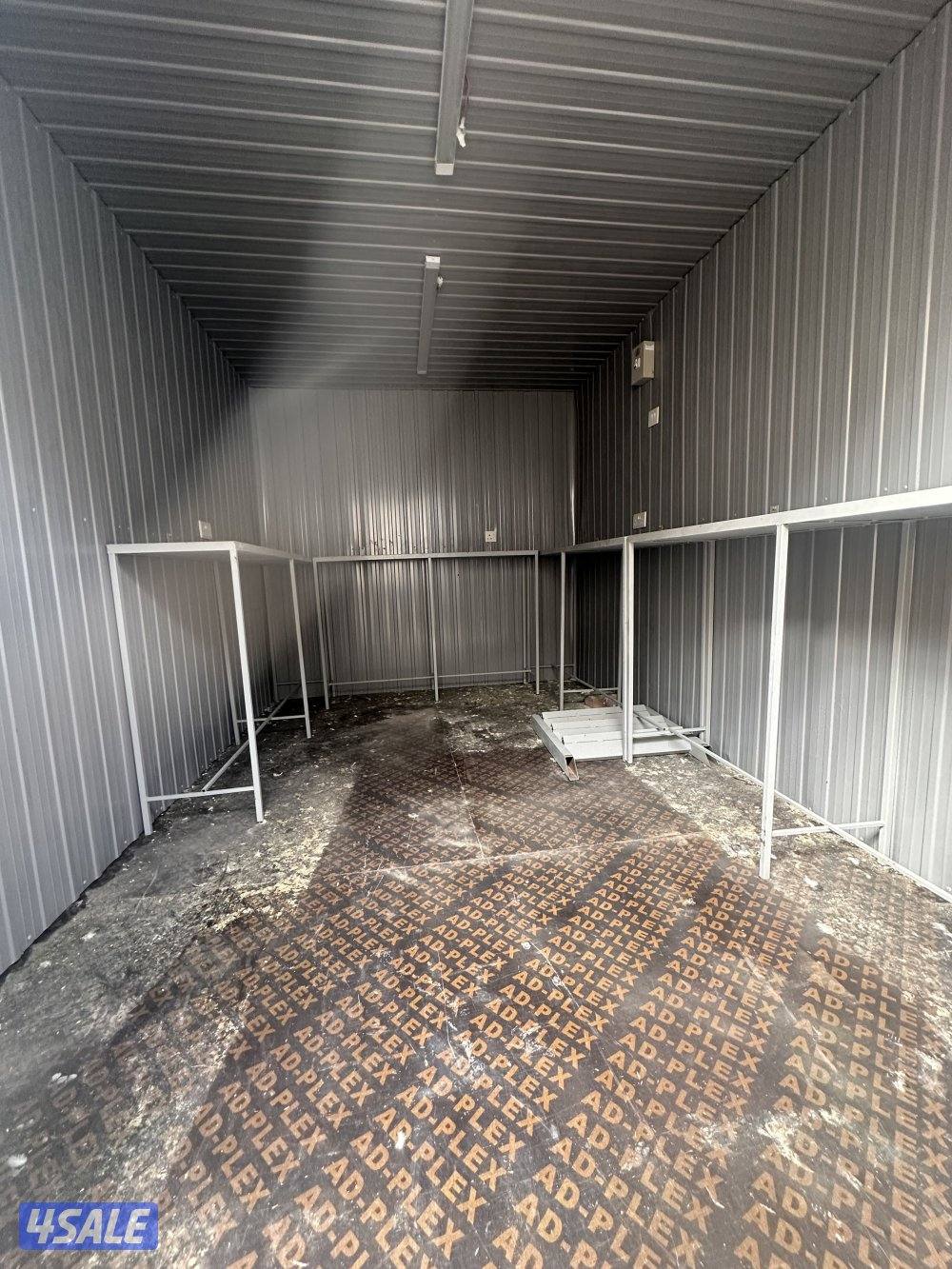 قلص 2.50 في 3.50 ملبس من داخل كيربي ديكور بحاله ممتازه2