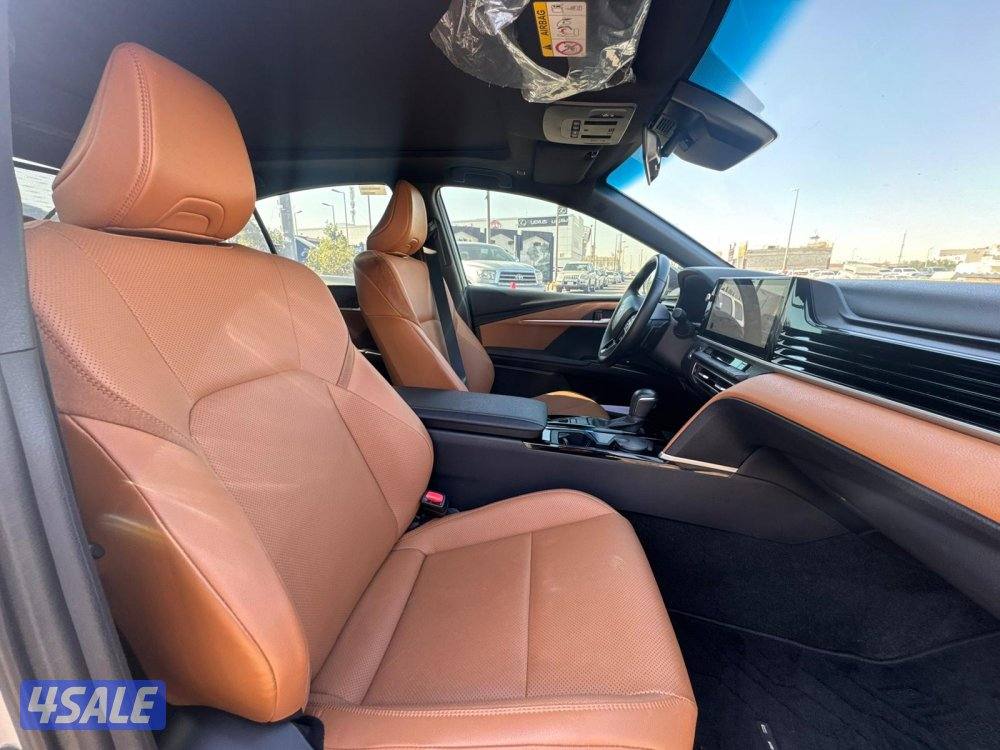 تويوتا  كامرى GLE موديل 2025 ماشى 41.000 k.m وارد الساير.5