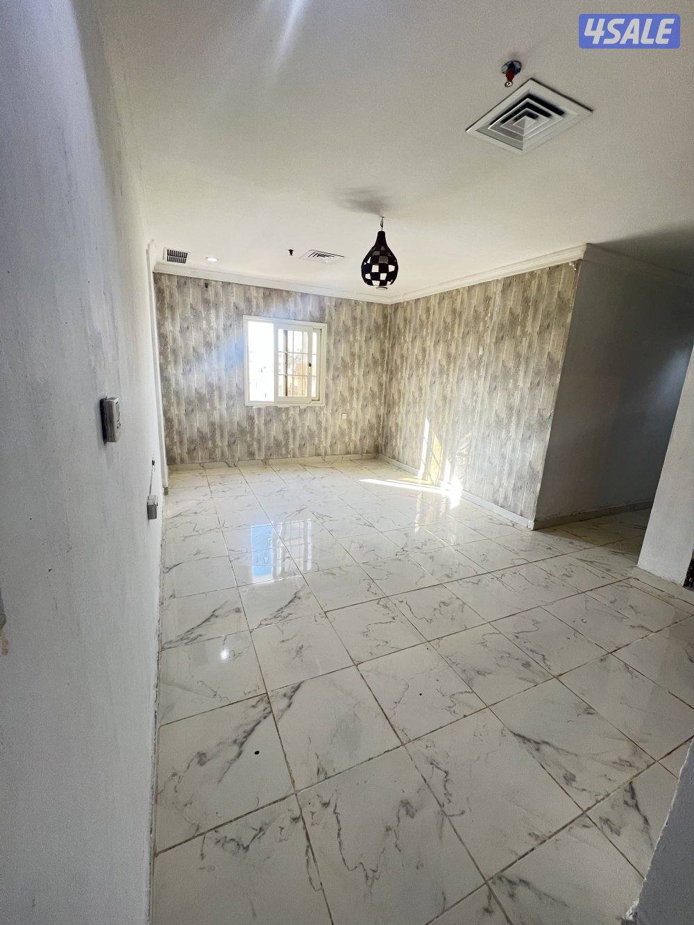 ميدان حولي شقه غرفتين وصاله استلام فوري0