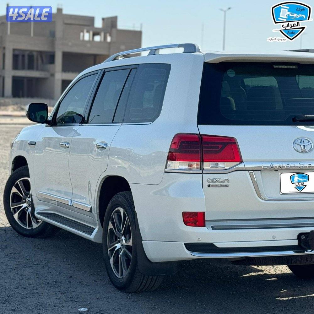 لاندكروزر GXR  20206