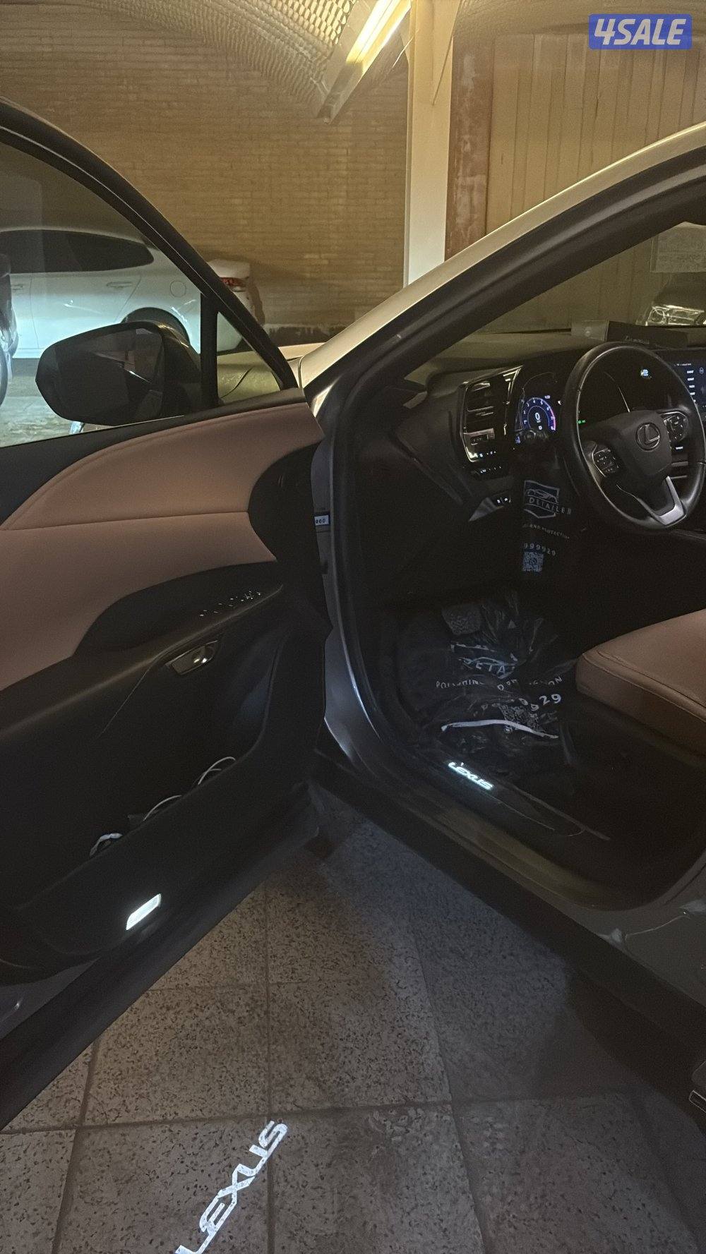 للبيع لكزس rx5