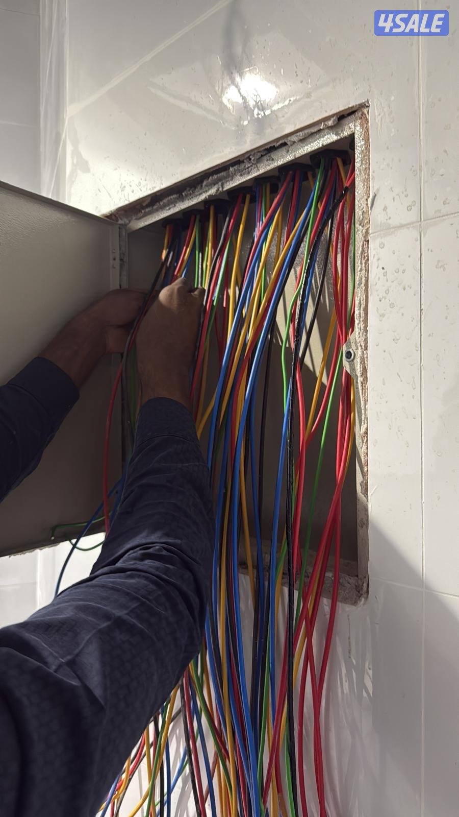 مقاول كهربائي9