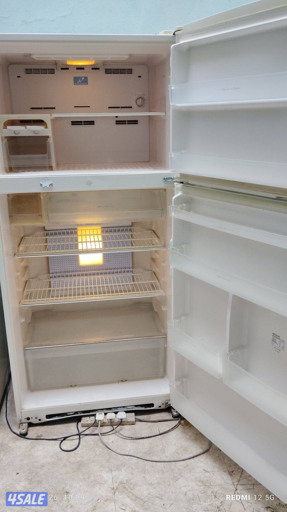 نبيع ثلاجه وا طباخ بحاله ممتازه معا التوصل1