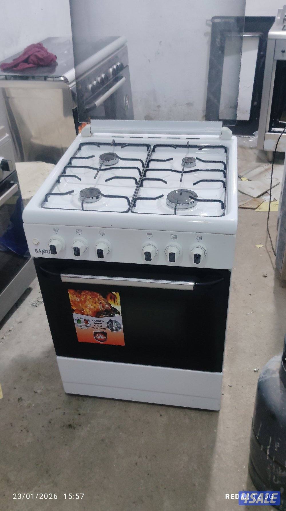 نبيع ثلاجه وا طباخ بحاله ممتازه معا التوصل2