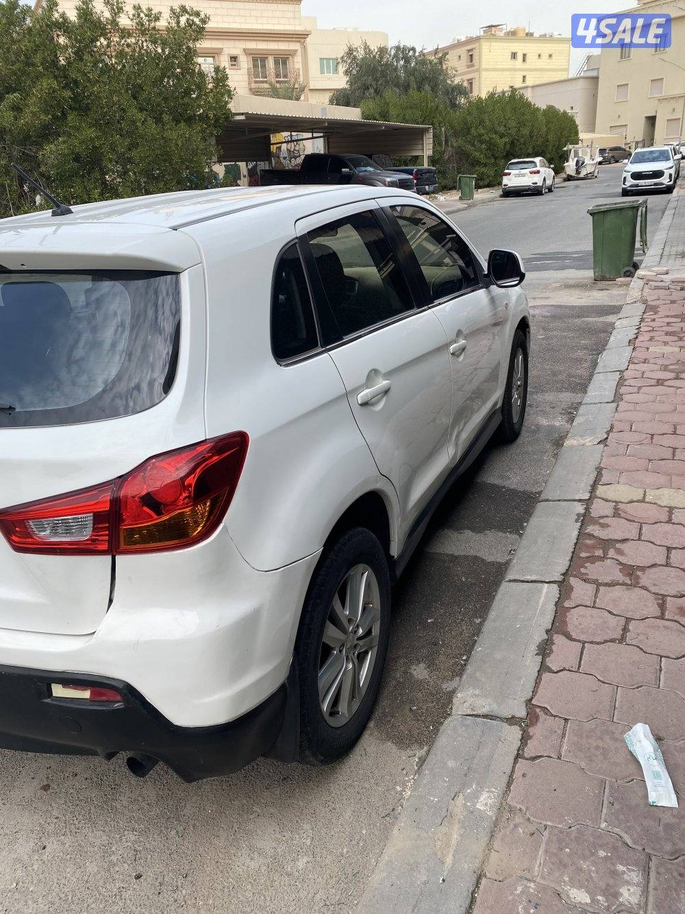 للبيع ميتسوبيشي -- ASX  موديل ٢٠١٢1