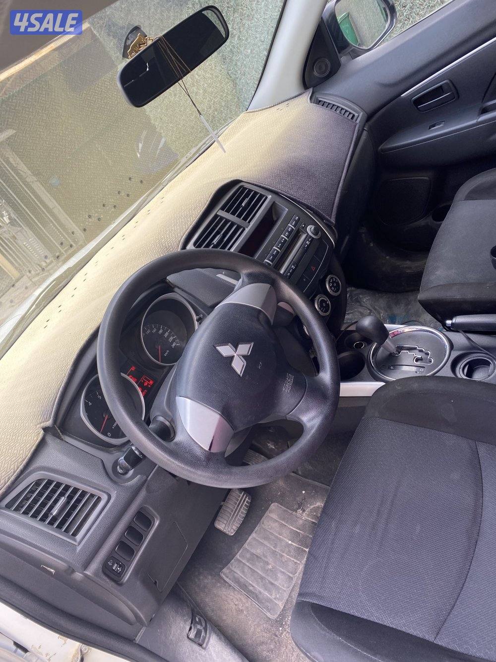 للبيع ميتسوبيشي -- ASX  موديل ٢٠١٢3