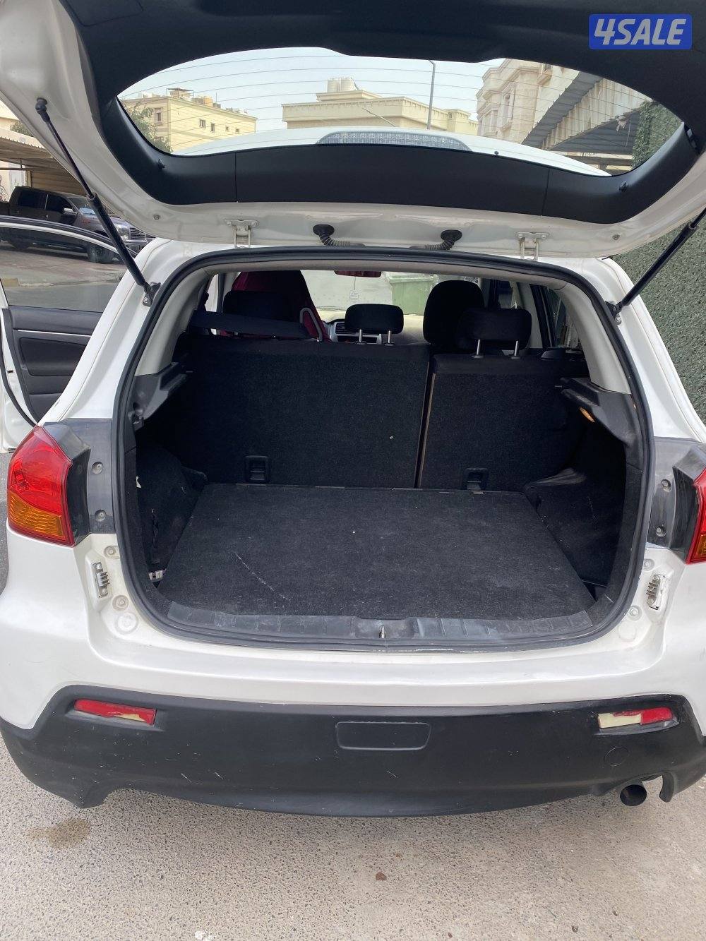 للبيع ميتسوبيشي -- ASX  موديل ٢٠١٢4