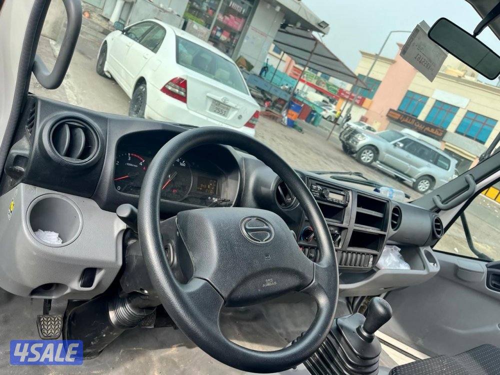 للبيع هاف لوري4