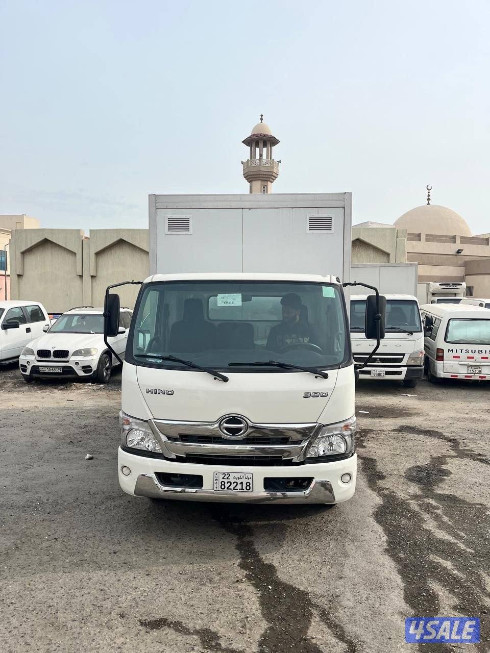 للبيع هاف لوري6