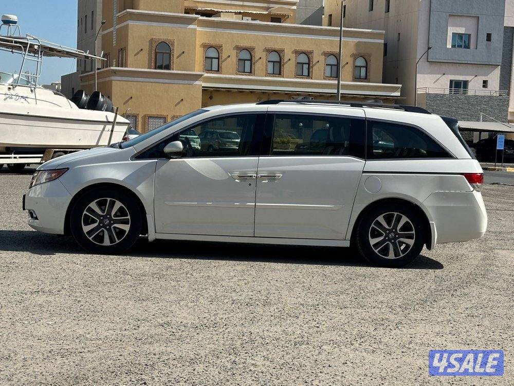 للبيع هوندا اوديسى  Touring 20153